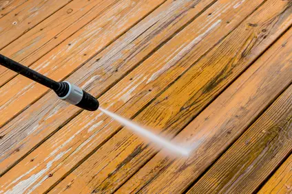 Benefits of Power Washing a Deck